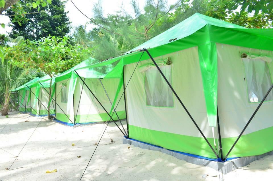 Koh Ngai Camping Restaurant @ Bar Bagian luar foto